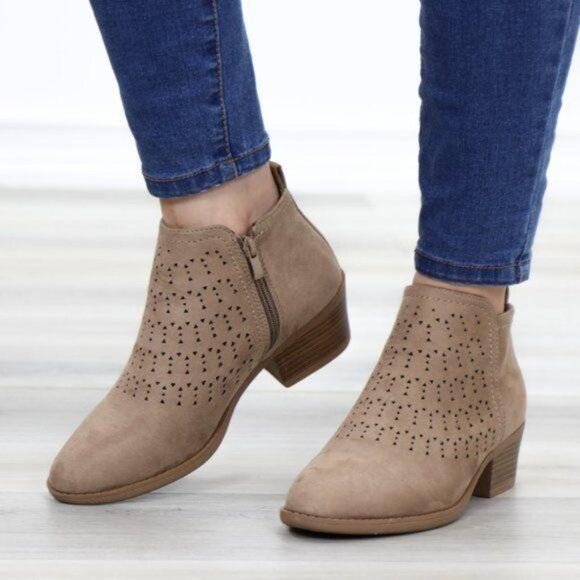 Ankle Boots Flat Heel Rounded Toe Modern Laser Cut Design Taupe Suede Zipper - Picture 11 of 11